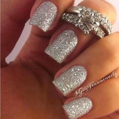 silver-sparkly-nails-11_2 Argint unghii sclipitoare