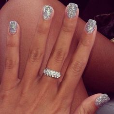 silver-sparkly-nails-11_4 Argint unghii sclipitoare