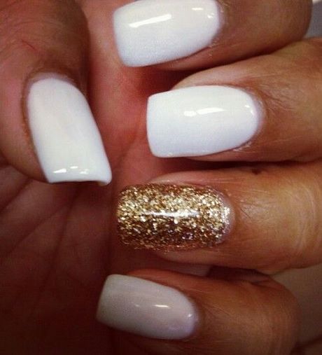 white-and-gold-glitter-nails-64_16 Unghii cu sclipici albe și aurii