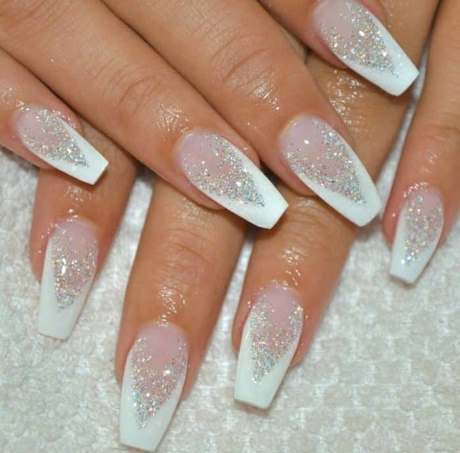 white-glitter-nail-designs-14_19 Modele de unghii cu sclipici albe