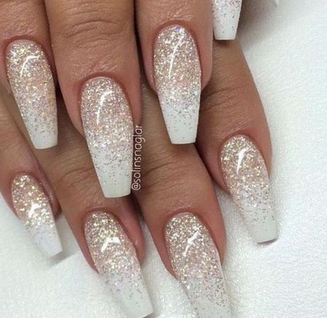 white-glitter-nail-designs-14_4 Modele de unghii cu sclipici albe