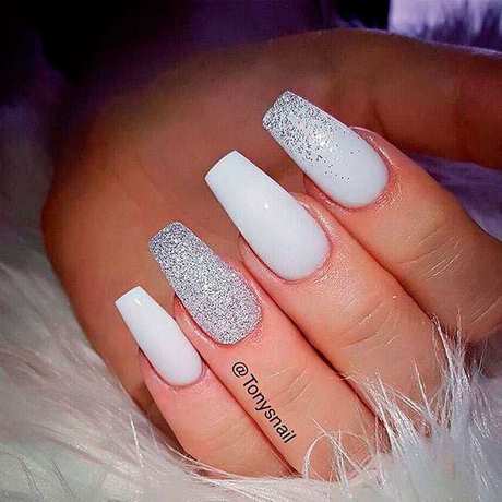 white-nails-trend-24_7 Unghii albe tendință