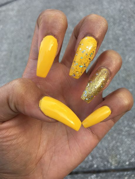 yellow-glitter-nails-67 Unghii cu sclipici galbene