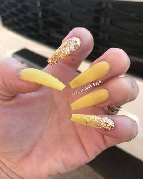 yellow-glitter-nails-67_16 Unghii cu sclipici galbene