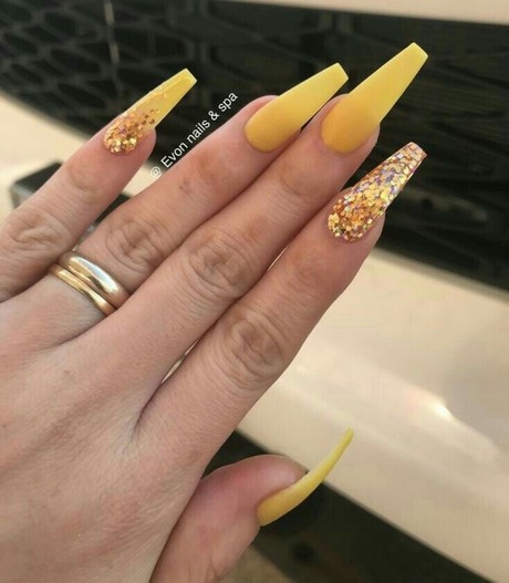 yellow-glitter-nails-67_18 Unghii cu sclipici galbene