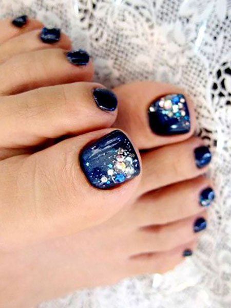 designs-for-toes-2023-69_11 Modele pentru degetele de la picioare 2023