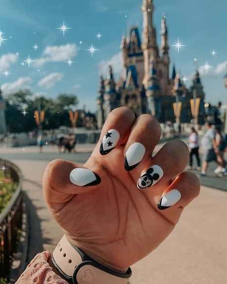 disney-nail-designs-2023-55_10 Modele de unghii Disney 2023