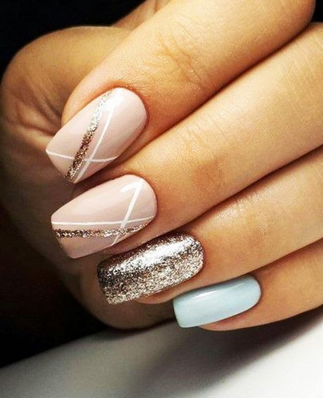 nail-designs-2023-with-diamonds-43_12 Modele de unghii 2023 cu diamante