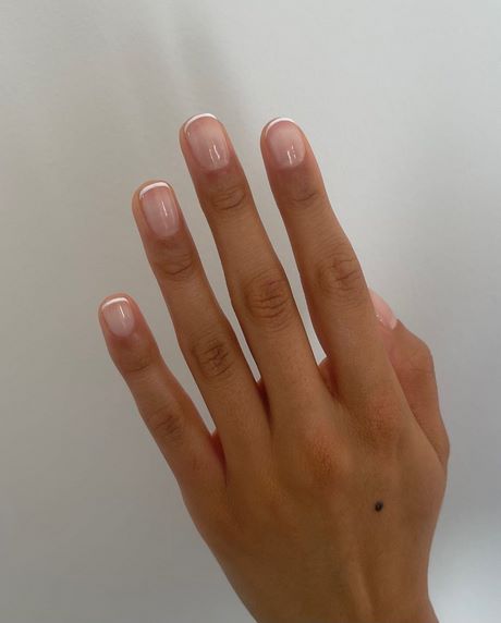 nail-designs-short-nails-2023-38_10 Modele de unghii unghii scurte 2023