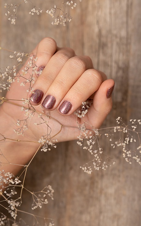 nail-ideas-for-fall-2023-20_5 Idei de unghii pentru toamna anului 2023