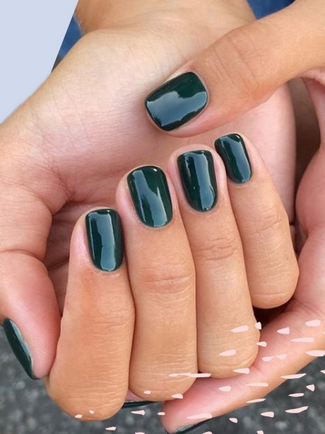 on-trend-nail-colours-2023-44_15 Pe culori de unghii trend 2023