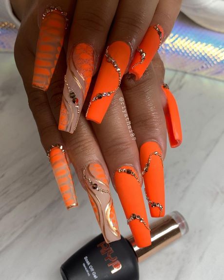orange-nail-designs-2023-44_3 Modele de unghii portocalii 2023