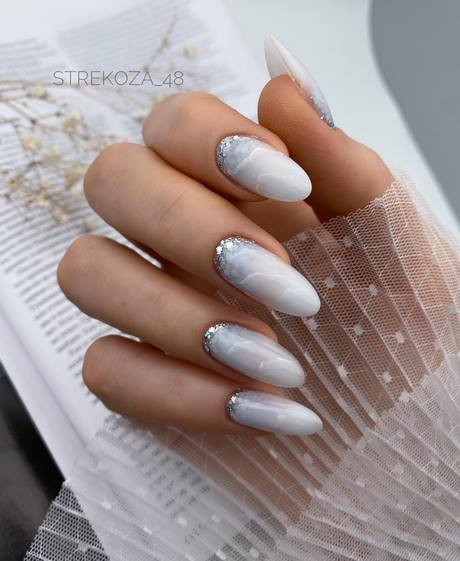 silver-nail-designs-2023-45_9 Modele de unghii argintii 2023