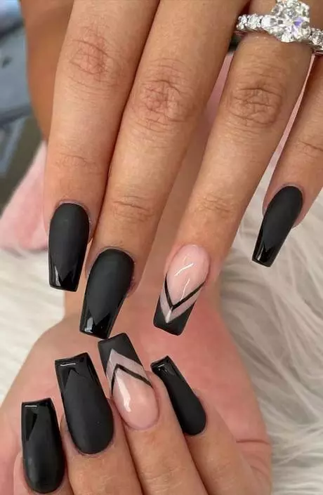 black-french-nail-designs-2023-59_11-4 Modele de unghii franceze negre 2023
