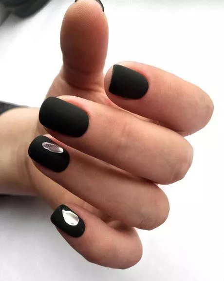 black-french-nail-designs-2023-59_9-19 Modele de unghii franceze negre 2023