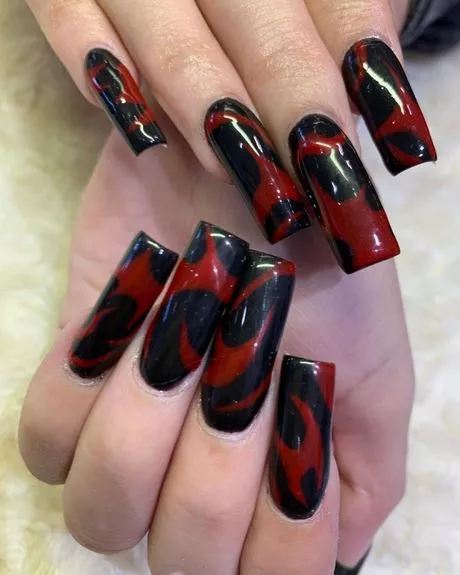 black-nail-designs-2023-halloween-47_10-5 Modele de unghii negre 2023 halloween