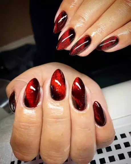 dark-red-nail-designs-2023-47_7-17 Modele de unghii roșu închis 2023