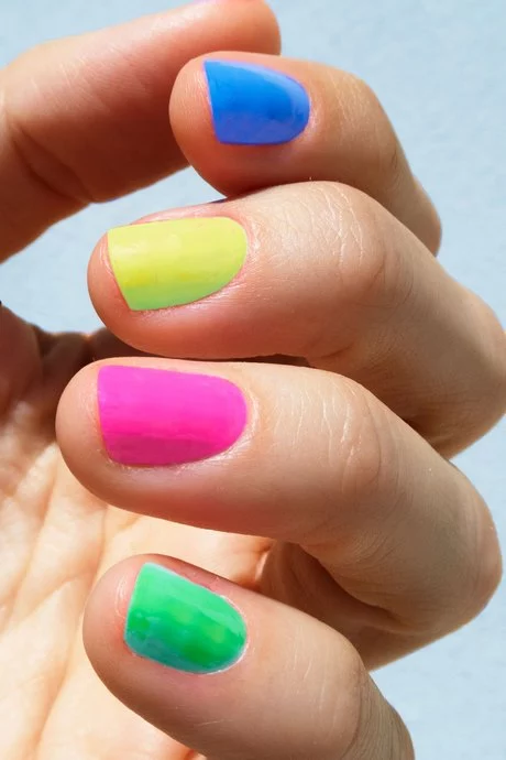 dip-powder-nail-color-ideas-2023-76_4-14 Idei de culoare pentru unghii cu pulbere 2023