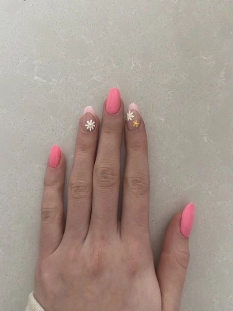light-pink-nail-designs-2023-80_2-11 Modele de unghii roz deschis 2023