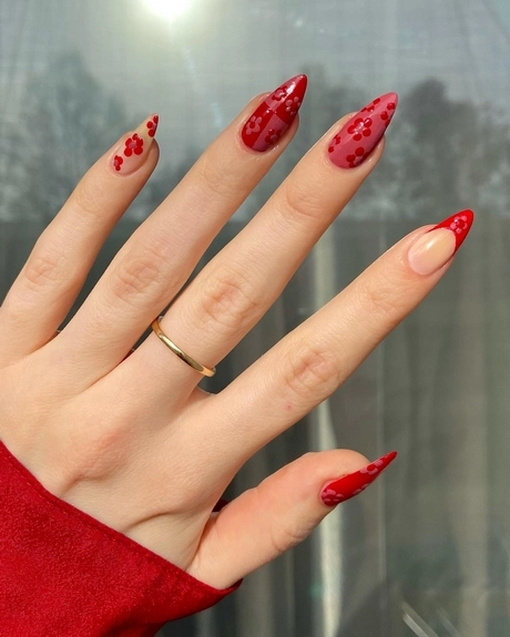 nail-art-designs-2023-red-25_7-16 Modele de unghii 2023 roșu