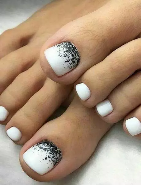 nail-designs-2023-toes-03-2 Modele de unghii 2023 degetele de la picioare