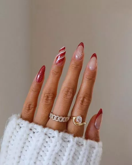nails-designs-for-christmas-2023-55-1 Modele de unghii pentru Crăciun 2023
