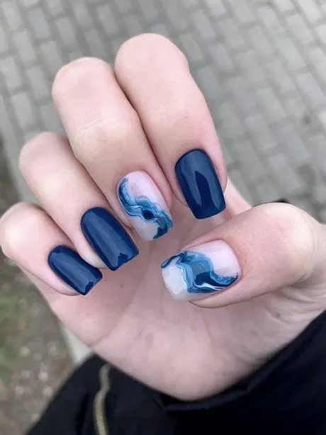 navy-blue-nail-designs-2023-47_7-18 Modele de unghii bleumarin 2023