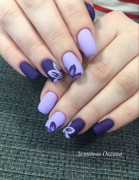 short-purple-nail-designs-2023-47_12-5 Modele scurte de Unghii mov 2023