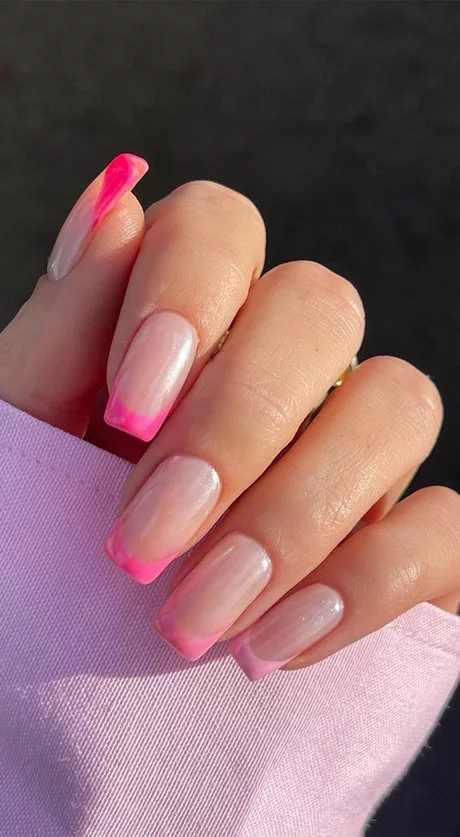 spring-pink-nail-designs-2023-96-2 Modele de unghii roz de primăvară 2023
