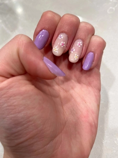 summer-nail-designs-2023-purple-25_2-8 Modele de unghii de vară 2023 violet