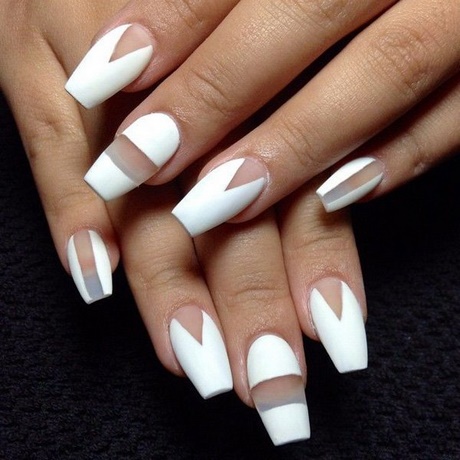 all-white-nail-designs-47_16 Toate modelele de unghii albe
