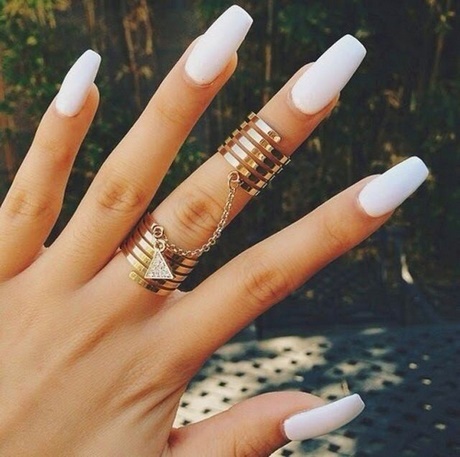 all-white-nail-designs-47_19 Toate modelele de unghii albe