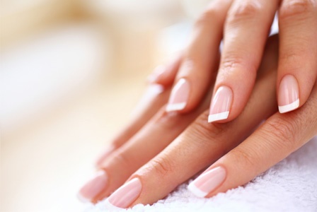 beautiful-french-manicure-nails-34_20 Unghii frumoase de manichiură franceză