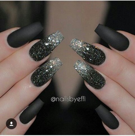 black-acrylic-nails-01_18 Unghii acrilice negre