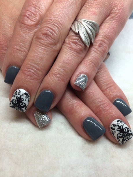 black-and-gray-nail-designs-32_13 Modele de unghii negre și gri