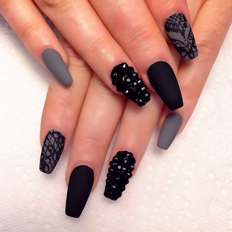 black-and-grey-nail-art-10_16 Negru și gri nail art