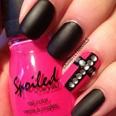 black-and-pink-nails-12_12 Unghii negre și roz