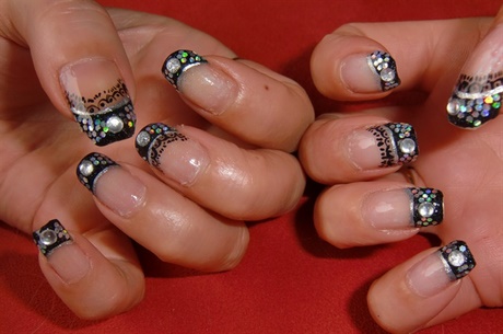 black-and-silver-french-manicure-52_11 Manichiura franceză neagră și argintie