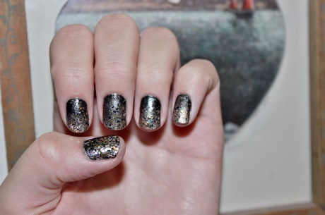 black-and-silver-manicure-14_17 Manichiură neagră și argintie