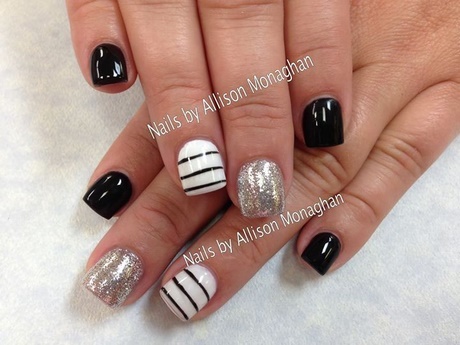 black-and-white-and-silver-nail-designs-85_5 Modele de unghii alb - negru și argintiu