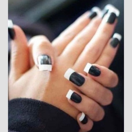 black-and-white-french-nails-58_20 Unghiile franceze alb-negru