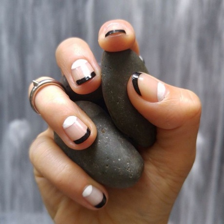 black-french-manicure-48_7 Manichiura franceză neagră