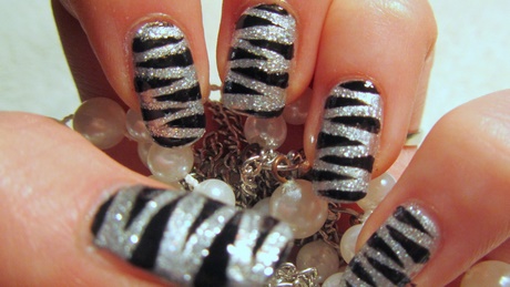 black-n-silver-nail-art-75_4 Negru N argint nail art
