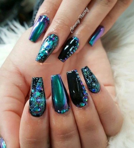 black-sparkle-nail-designs-88_12 Modele de unghii cu sclipici negre