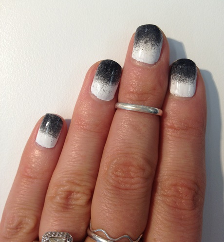 black-white-and-gray-nail-designs-88_17 Modele de unghii alb-negru și gri