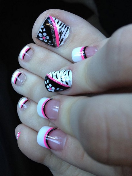 black-white-and-pink-nail-designs-30_13 Modele de unghii alb-negru și roz