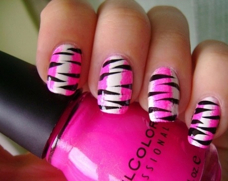 black-white-and-pink-nail-designs-30_17 Modele de unghii alb-negru și roz