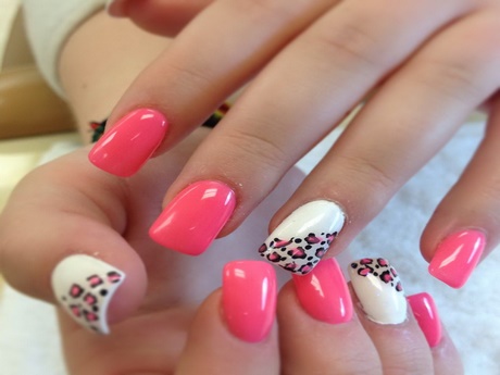 black-white-and-pink-nail-designs-30_19 Modele de unghii alb-negru și roz