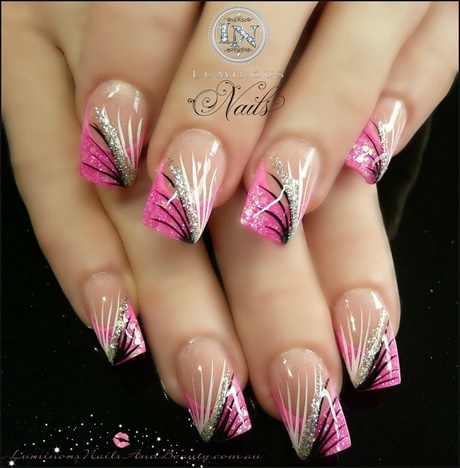 black-white-and-pink-nail-designs-30_7 Modele de unghii alb-negru și roz