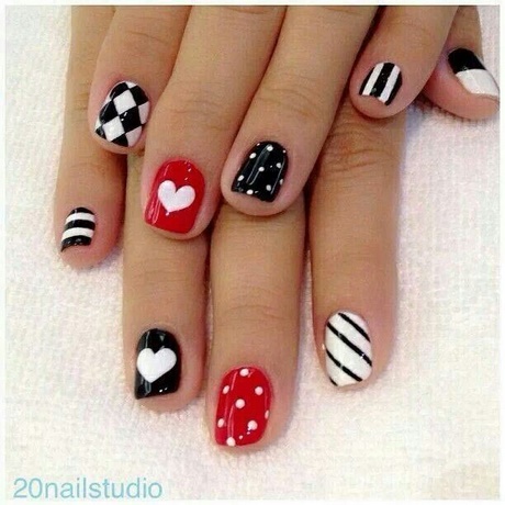 black-white-and-red-nail-art-39_2 Negru alb și roșu nail art